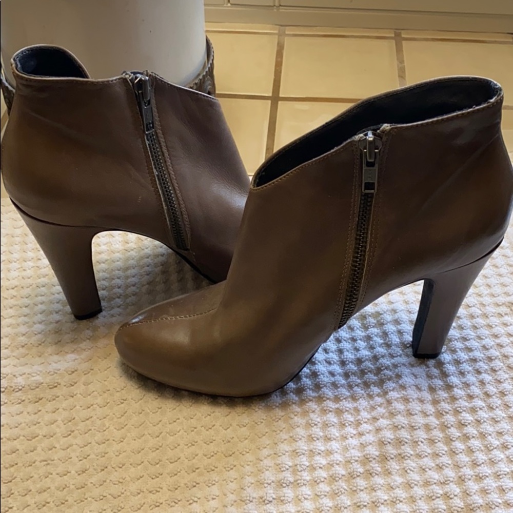 Booties - Picture 4 of 4